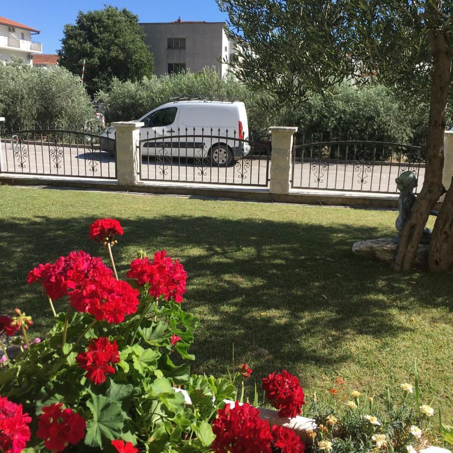 Villakamena Drvenik  Esterno foto